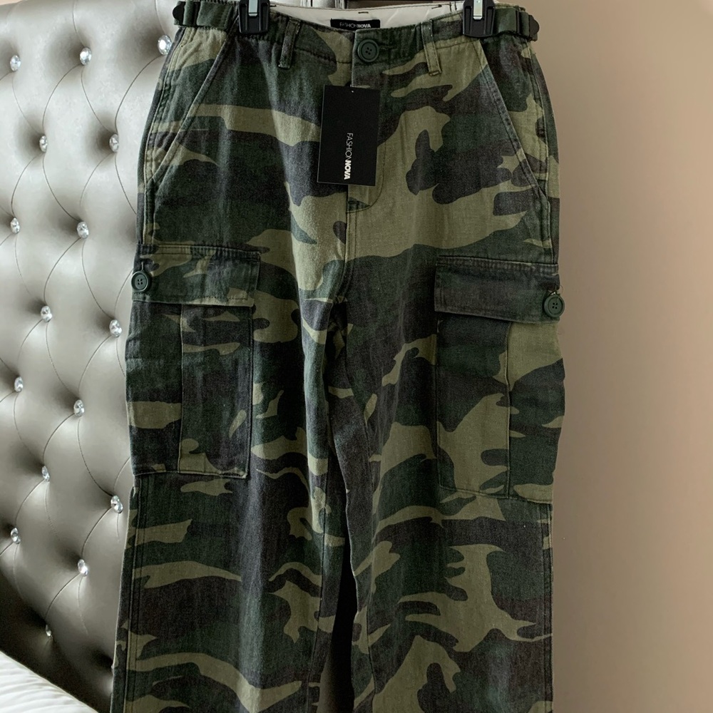 Fashion Nova Oversized Camo Cargo Joggers